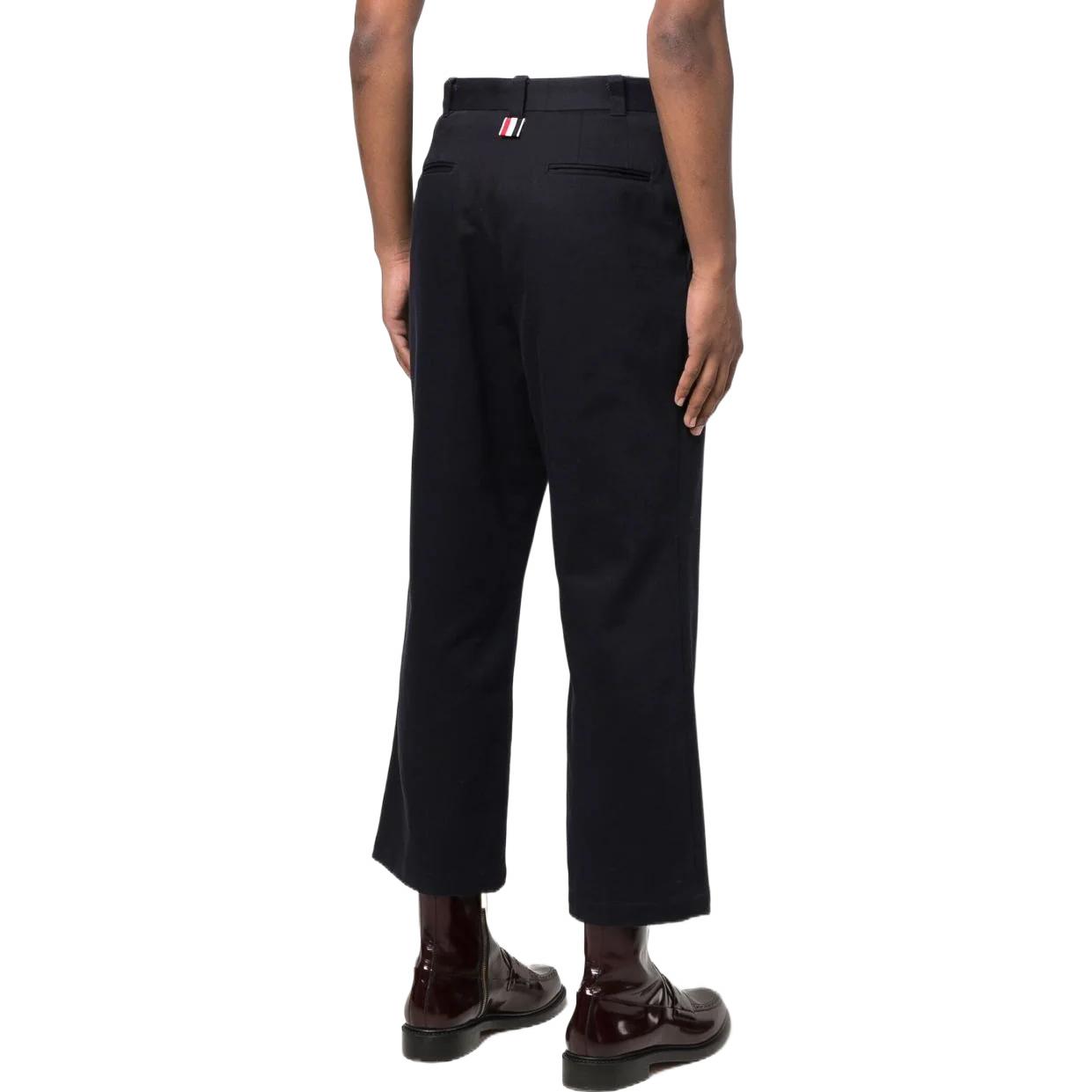 Shop トムブラウン FW22 ネイビーブルー ストレートレッグ アンクルパンツ MTU312-AF0055-415