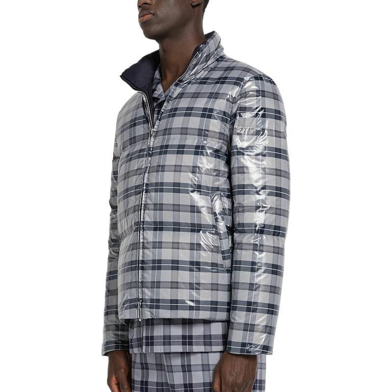 Purchase Thom Browne FW22 灰色四杠格紋雙面羽絨外套 MJD091X-F0006-035