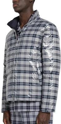 Thom Browne FW22 灰色四杠格紋雙面羽絨外套 MJD091X-F0006-035 Purchase Thom Browne FW22 灰色四杠格紋雙面羽絨外套 MJD091X-F0006-035