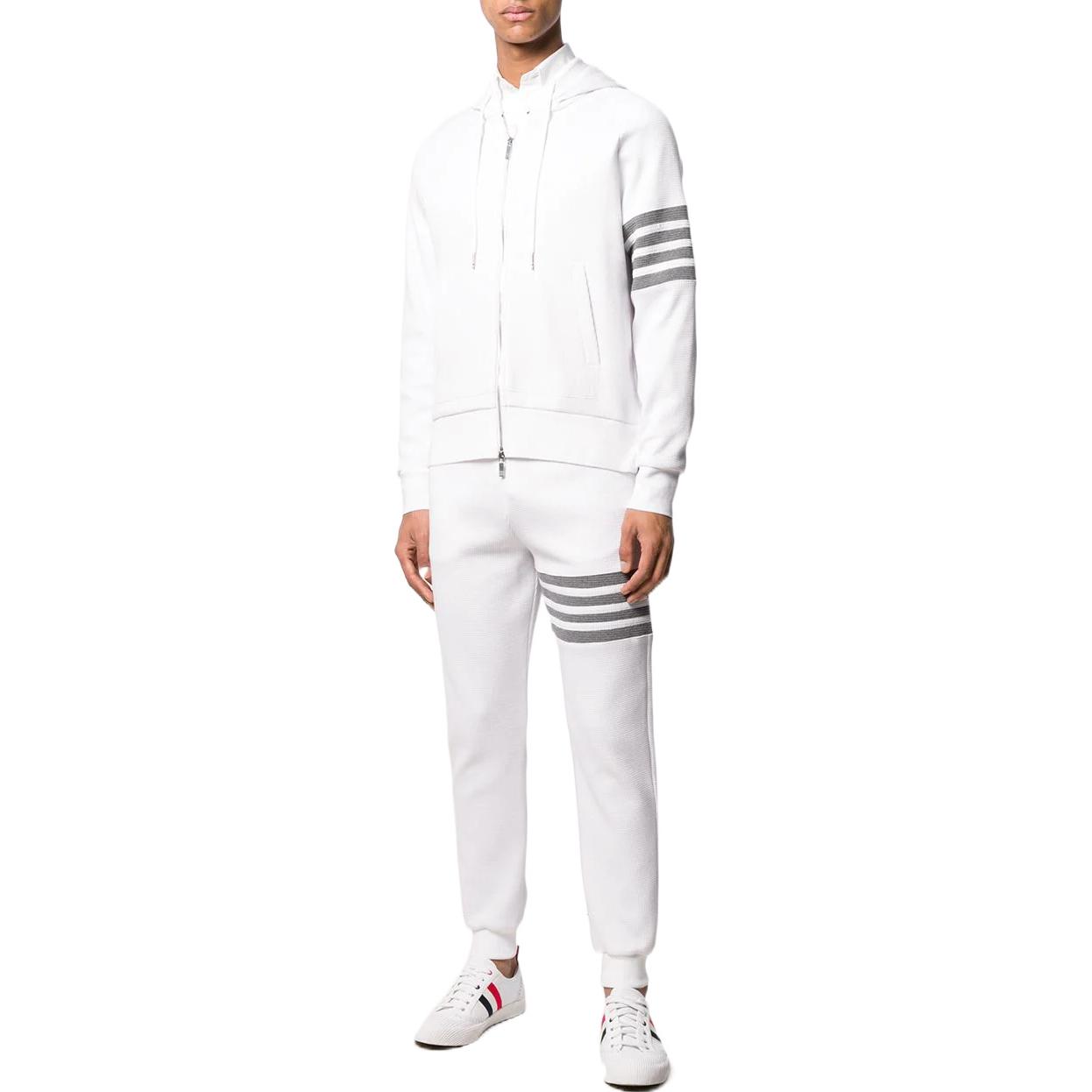 Shop Thom Browne FW22 Celana Jogger Knit 4-Bar Colorblock Putih Waffle. MJQ082A-06452-100