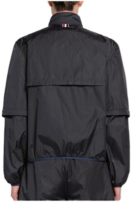 THOM BROWNE FW22 Jaket Lengan Panjang Lepas Navy Blue MJT352A-F0138-415 Lookbook THOM BROWNE FW22 Jaket Lengan Panjang Lepas Navy Blue MJT352A-F0138-415