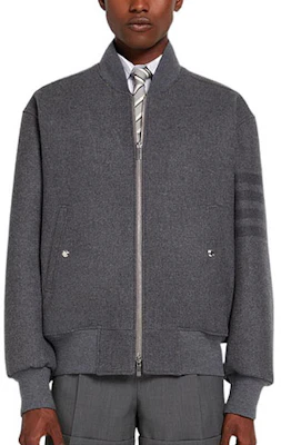 Thom Browne FW22 灰色條紋拉鍊休閒外套 MJO167A-07553-035 Buy Thom Browne FW22 灰色條紋拉鍊休閒外套 MJO167A-07553-035