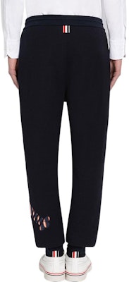 THOM BROWNE FW22 Celana Panjang Santai Pria Navy Polos Motif Drawstring. MJQ152-E0337-7415 Shop THOM BROWNE FW22 Celana Panjang Santai Pria Navy Polos Motif Drawstring. MJQ152-E0337-7415