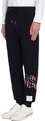 THOM BROWNE FW22 Celana Panjang Santai Pria Navy Polos Motif Drawstring. MJQ152-E0337-7415 Purchase THOM BROWNE FW22 Celana Panjang Santai Pria Navy Polos Motif Drawstring. MJQ152-E0337-7415