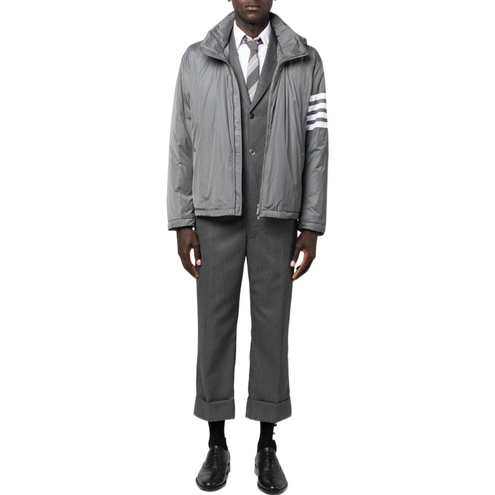 Lookbook Thom Browne 2022秋冬灰色条纹拉链夹克 MJD102X-07259-035