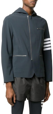 톰 브라운 FW22 스트라이프 집업 후디 자켓 남성 다크 그레이 MJA004-A06775-015 Purchase 톰 브라운 FW22 스트라이프 집업 후디 자켓 남성 다크 그레이 MJA004-A06775-015