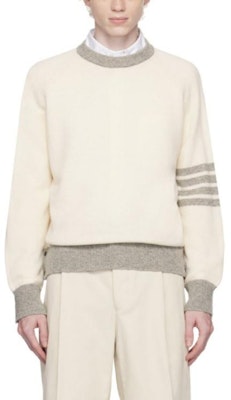 THOM BROWNE FW23 Classic 4-Stripe Wool Knit Pullover Sweater - Putih MKA467A-Y1026-100 Shop THOM BROWNE FW23 Classic 4-Stripe Wool Knit Pullover Sweater - Putih MKA467A-Y1026-100
