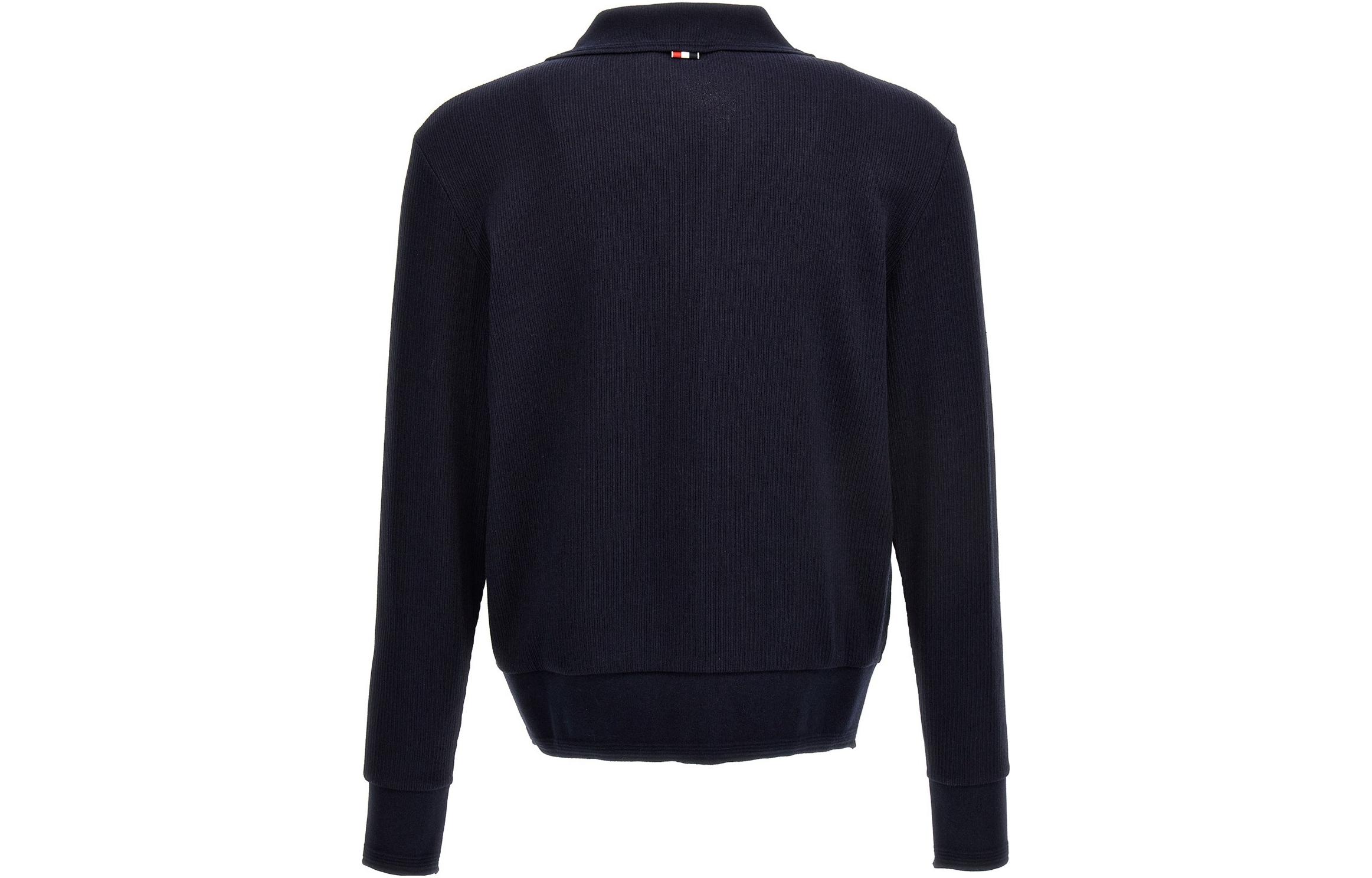 Lookbook THOM BROWNE FW23 Kardigan Rajutan Butang Biru Navy. MJT380A-J0083-415