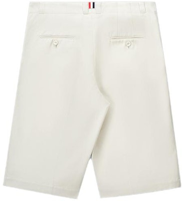 トムブラウン FW23 プリーツカジュアルショーツ ナチュラルホワイト MTU318A-F0175-113 Lookbook トムブラウン FW23 プリーツカジュアルショーツ ナチュラルホワイト MTU318A-F0175-113