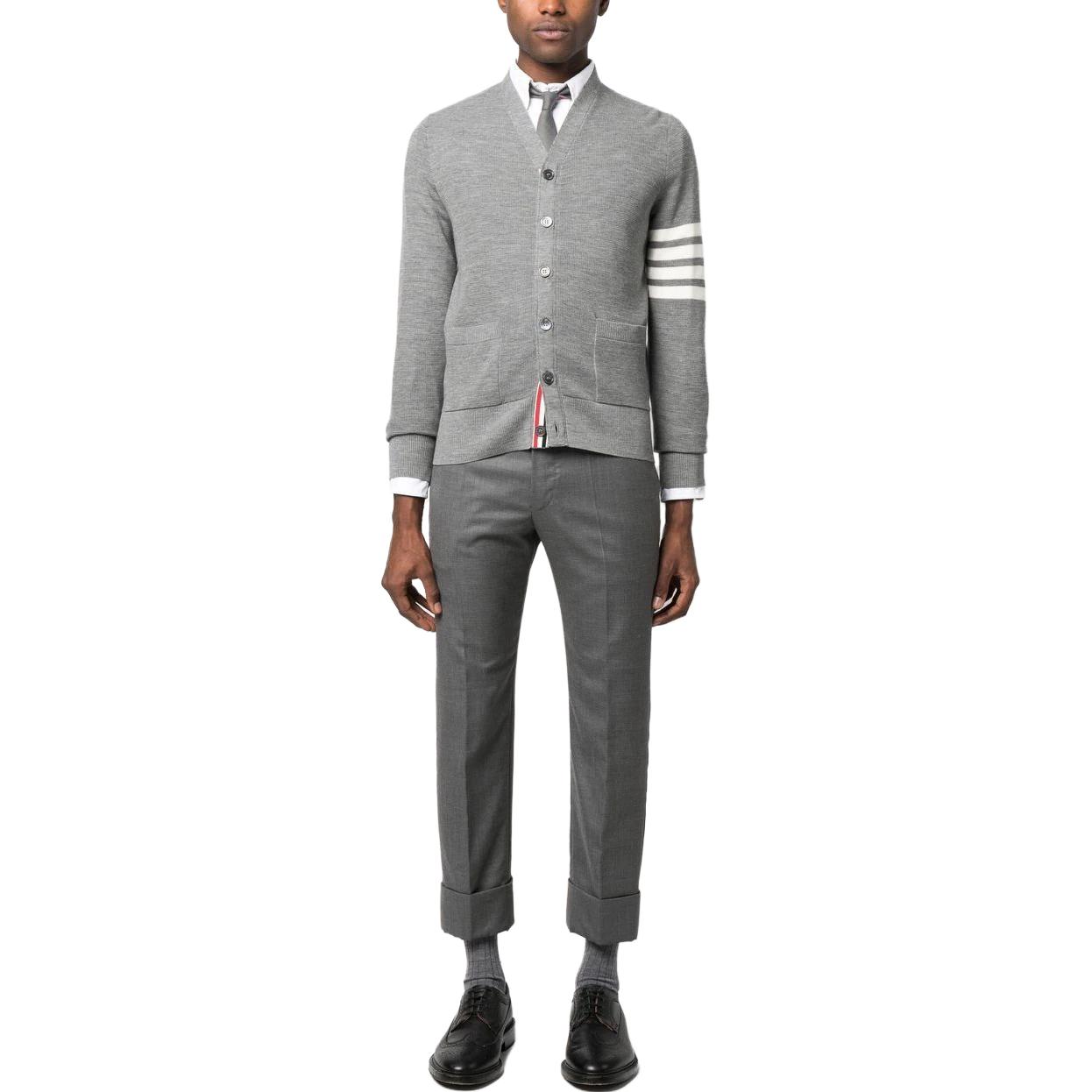 Thom Browne FW23 Grey Striped V-Neck Button-Up Knit Cardigan for Men. MKC484A-Y1014-055 圖 4