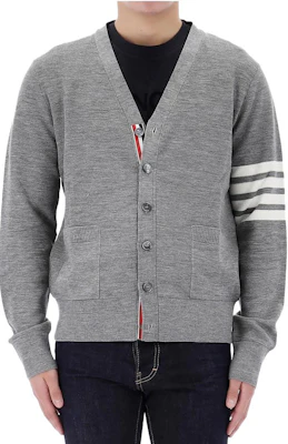 Thom Browne FW23 Kardigan Lelaki Kelabu Bercorak Jalur V-Neck Butang. MKC484A-Y1014-055 1