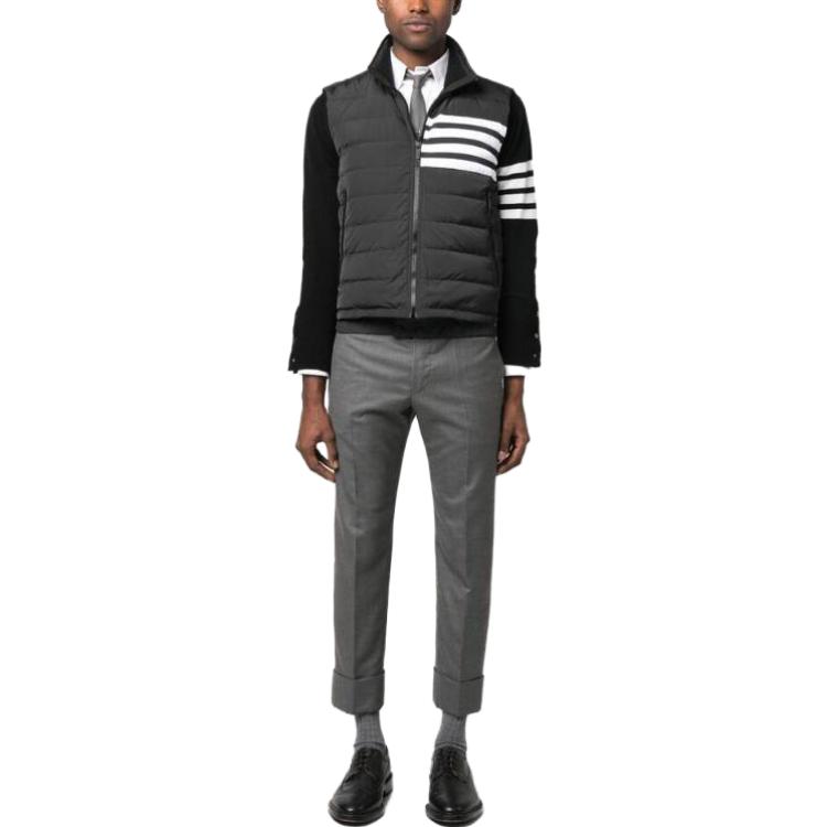 Thom Browne FW23 Pre-Fall  Black Solid Zip-Up Vest. MVD024X-07259-015 圖 4