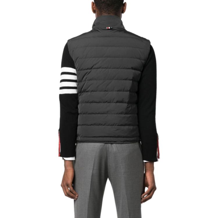 Thom Browne FW23 Pre-Fall  Black Solid Zip-Up Vest. MVD024X-07259-015 圖 7