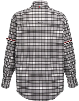 Camisa de Manga Larga Cuadros Thom Browne FW23 Pre-Fall Gris para Hombre. MWL389A-F0356-035 Lookbook Camisa de Manga Larga Cuadros Thom Browne FW23 Pre-Fall Gris para Hombre. MWL389A-F0356-035