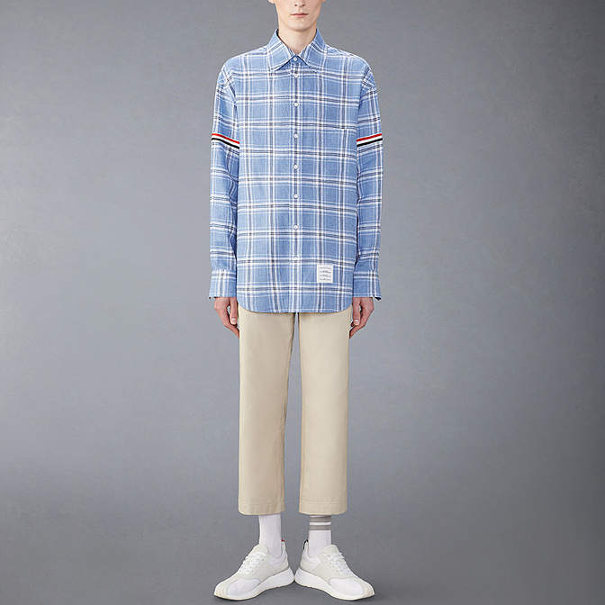 Lookbook 톰 브라운 FW24 라이트 블루 체크 버튼업 긴소매 셔츠 MWL400O-F0664-450