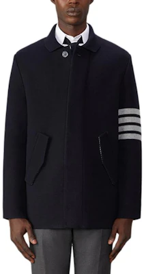 톰 브라운 FW24 포바 싱글브레스티드 포켓 자켓 네이비 블루 MKJ125A-Y1019-415 Buy 톰 브라운 FW24 포바 싱글브레스티드 포켓 자켓 네이비 블루 MKJ125A-Y1019-415