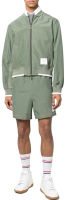 汤姆布朗绿色拉链夹克圆领外套 MJT342A-07651-320 Lookbook 汤姆布朗绿色拉链夹克圆领外套 MJT342A-07651-320