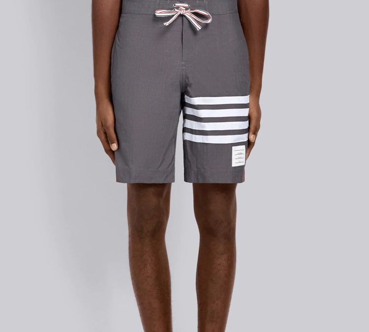 Shop Thom Browne Abu-abu Celana Pendek Kasual Waterproof 4-Stripe MTU223A-05415-035