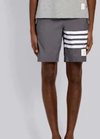 Sizing Thom Browne Abu-abu Celana Pendek Kasual Waterproof 4-Stripe MTU223A-05415-035