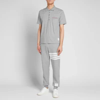 Shop THOM BROWNE 灰色4條紋針織運動褲 經典春季款式 MJQ008H-00535-068