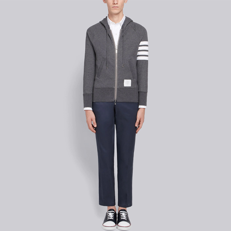 Lookbook Thom Browne 經典灰色4-Bar拉鍊連帽外套 MJT022H-00535-025