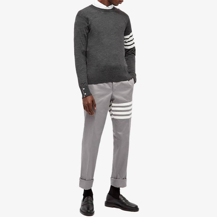 Lookbook Thom Browne 灰色四杠羊毛針織長袖毛衣 MKA002A-Y1014-022