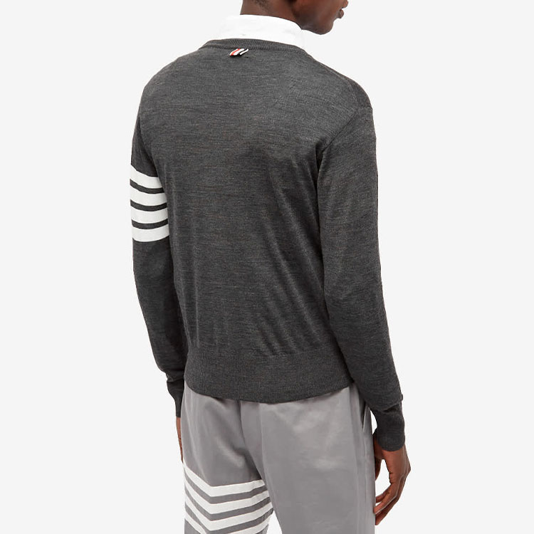 Shop Thom Browne 灰色四杠羊毛針織長袖毛衣 MKA002A-Y1014-022