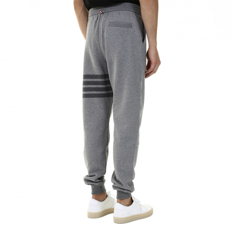 Details for トムブラウン メンズ グレー 4ストライプ コットン ミッドウエスト ニットジョガー MJQ008A-06910-035