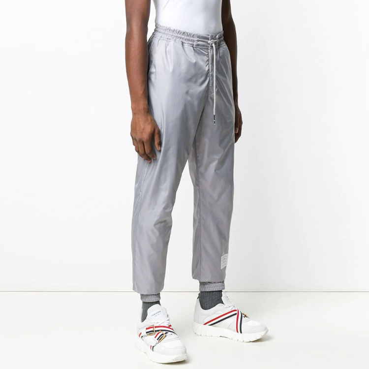 Purchase Pantalones Grises Thom Browne con Rayas Roja Blanca Azul MJQ070A-03215-055