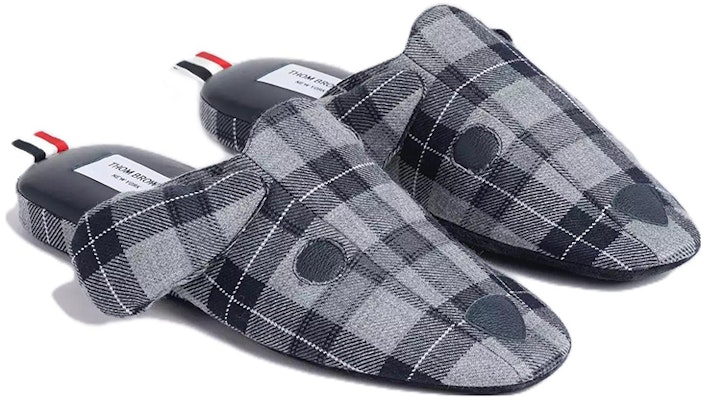 Thom Browne Hector Selipar 'Kelabu Hitam Shearling' MFL052A08155 Lookbook Thom Browne Hector Selipar 'Kelabu Hitam Shearling' MFL052A08155