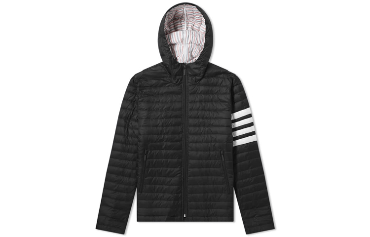 Order 톰 브라운 아이비 퀼팅 4-바 후드 다운 재킷 윈터 블랙. MJD022X-05411-001