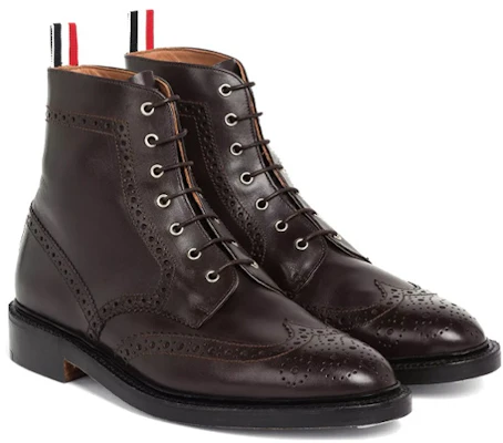 Bota de Cuero Thom Browne 'Moda Marrón' MFB204A06549210 Lookbook Bota de Cuero Thom Browne 'Moda Marrón' MFB204A06549210