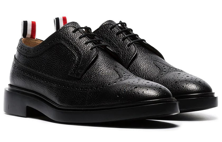 Lookbook Thom Browne 长翼雕花皮鞋 '鹅卵石黑' MFD002H00198001