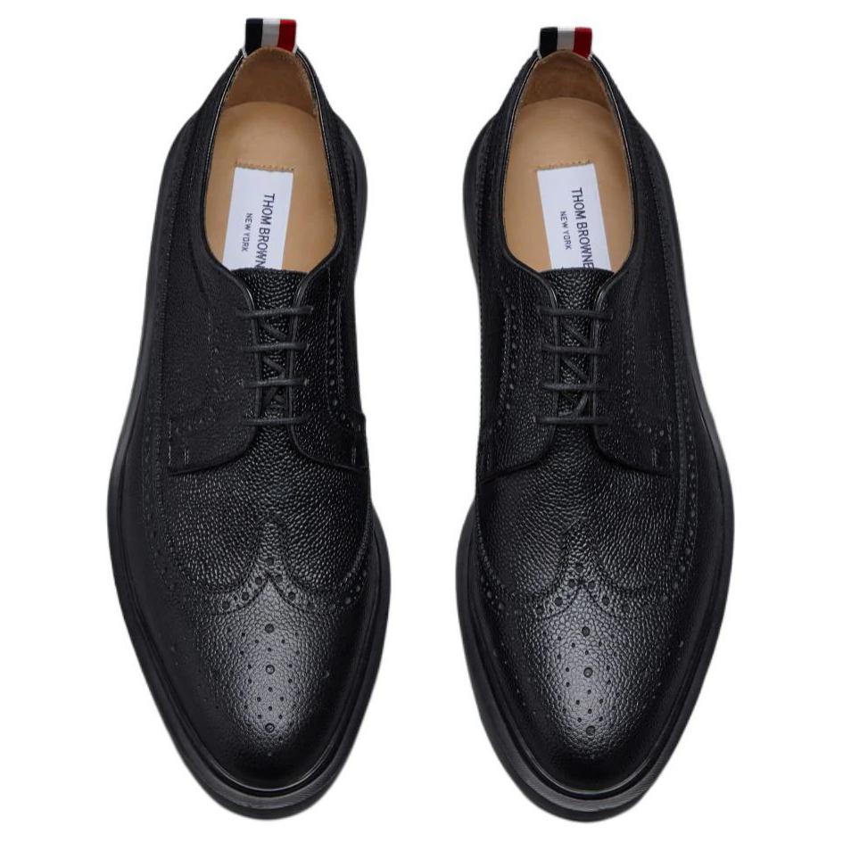 Purchase Thom Browne 长翼雕花皮鞋 '鹅卵石黑' MFD002H00198001