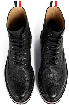 톰브라운 페블 그레인 블랙 롱윙 브로그 MFB180A06257001 Lookbook 톰브라운 페블 그레인 블랙 롱윙 브로그 MFB180A06257001