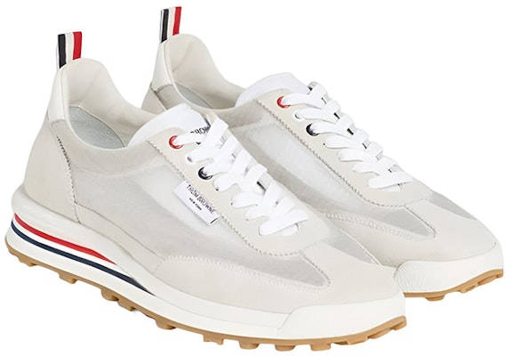 톰 브라운 로우탑 레이스업 '베이지' MFD180C07685100 MFD180C07685100 Order 톰 브라운 로우탑 레이스업 '베이지' MFD180C07685100 MFD180C07685100