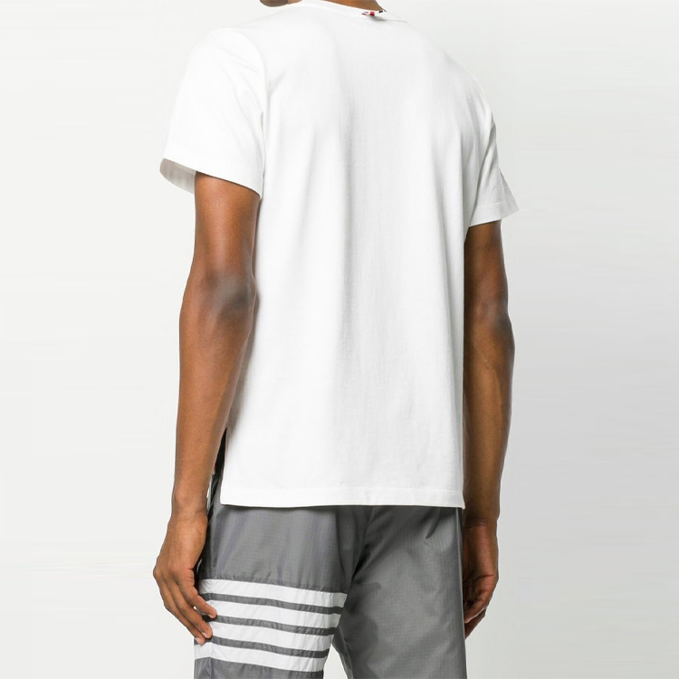 Shop トムブラウン ミディアムウェイト 半袖ニットTシャツ ホワイト MJS067A-00042-100