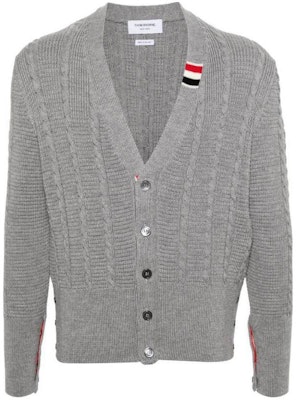 톰브라운 남성 SS24 라이트그레이 브이넥 슬림핏 버튼업 니트 가디건 MKC513A-Y1024-055 Order 톰브라운 남성 SS24 라이트그레이 브이넥 슬림핏 버튼업 니트 가디건 MKC513A-Y1024-055