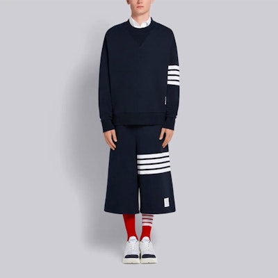 Thom Browne Navy 4-Bar Striped Crewneck Sweatshirt Pria Navy MJT158A-00535-415 Lookbook Thom Browne Navy 4-Bar Striped Crewneck Sweatshirt Pria Navy MJT158A-00535-415