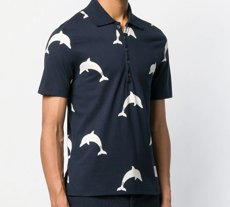 Shop THOM BROWNE Navy Dolphin Print Kaos Polo Lengan Pendek. MJP078A-06463-415