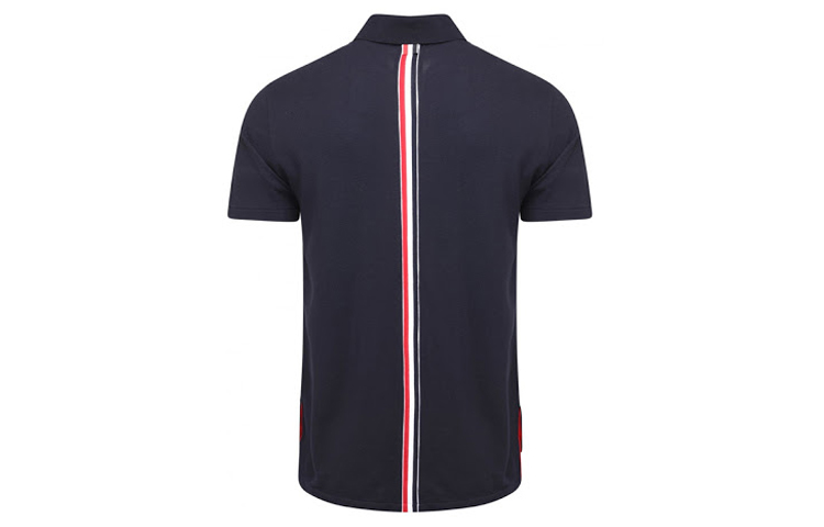 Lookbook Thom Browne Polo Azul Marino con Detalle de Raya Central en la Espalda. MJP042A-00050-415