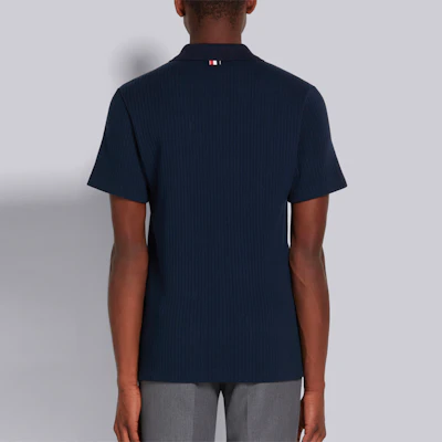 Thom Browne Polo Shirt Navy Garis Ribbed untuk Musim Panas. MJP116A-07063-415 Shop Thom Browne Polo Shirt Navy Garis Ribbed untuk Musim Panas. MJP116A-07063-415