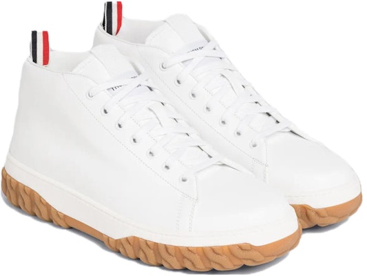 Thom Browne Kasut Sneaker Kulit Pebbled Mid-Top 'Putih' MFD241A05584100 Lookbook Thom Browne Kasut Sneaker Kulit Pebbled Mid-Top 'Putih' MFD241A05584100