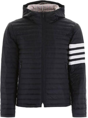 Thom Browne Jaket Quilted Four-Bar Goose Down Biru Navy MJD022X-05411-415 Buy Thom Browne Jaket Quilted Four-Bar Goose Down Biru Navy MJD022X-05411-415