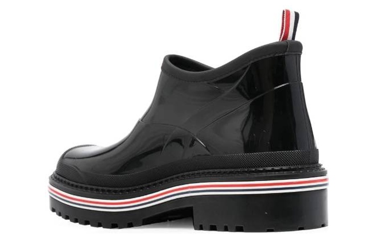 Lookbook Thom Browne Sepatu Bot Karet Tarik 'Glossy Hitam' MFB222A05690001