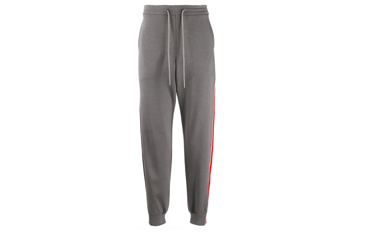 Order Thom Browne Celana Sweatpants Abu-abu dengan Garis Samping dan Tali Serut. MJQ091A-06168-035