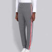 Shop Thom Browne 側條紋抽繩運動長褲 灰色 MJQ091A-06168-035