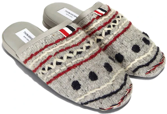 Thom Browne Slip-On ''Hellgrau'' MFL053A07992055 Order Thom Browne Slip-On ''Hellgrau'' MFL053A07992055