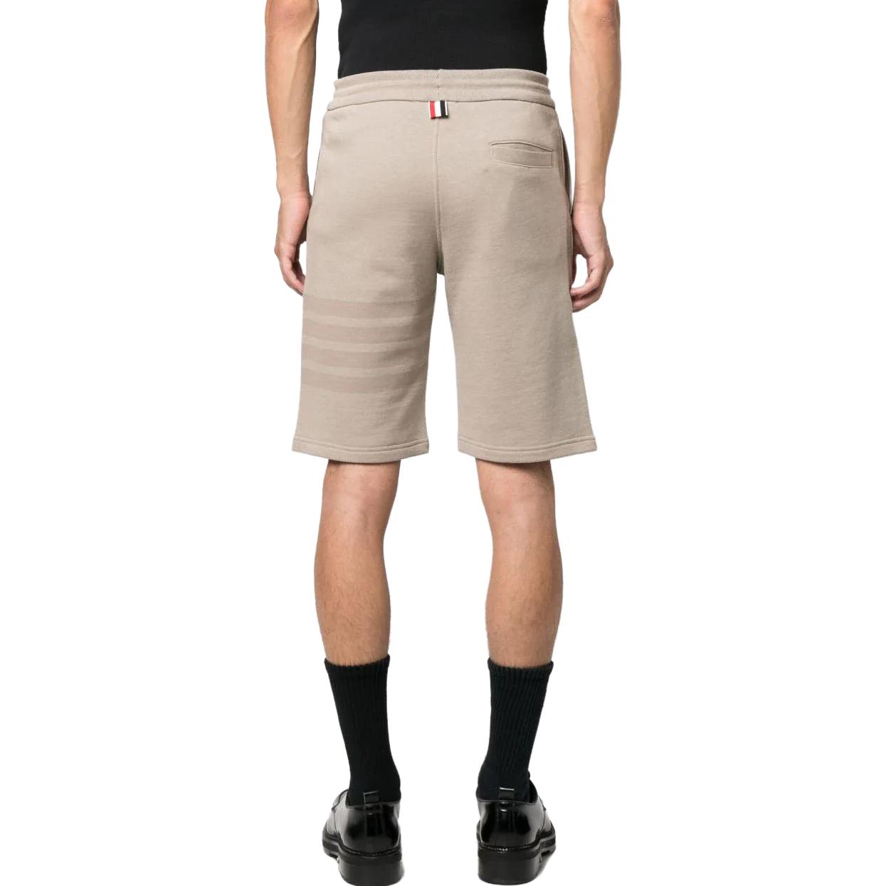 Purchase THOM BROWNE Pantalones Cortos Beige Claro Hombre Corte Recto Casual. MJQ012A-06910-265