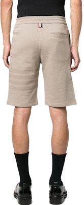 THOM BROWNE Pantalones Cortos Beige Claro Hombre Corte Recto Casual. MJQ012A-06910-265 Purchase THOM BROWNE Pantalones Cortos Beige Claro Hombre Corte Recto Casual. MJQ012A-06910-265